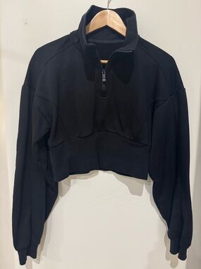 ALO Women's Black Cropped Half-Zip Pullover